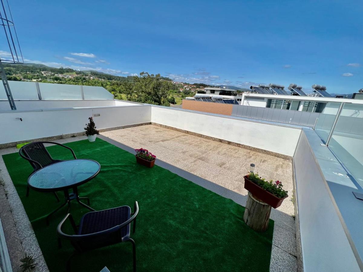 Quarto Privado E Entrada Independente Com Aquecimento E Terraco - Vila Verde Centro Braga Luaran gambar