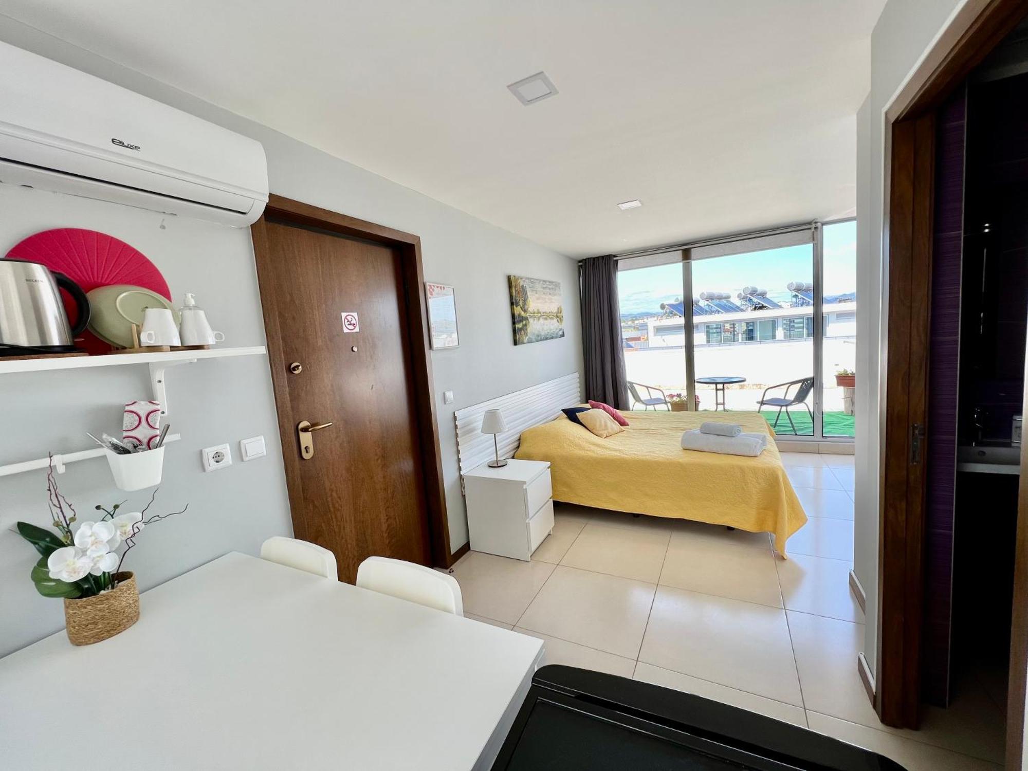 Quarto Privado E Entrada Independente Com Aquecimento E Terraco - Vila Verde Centro Braga Luaran gambar